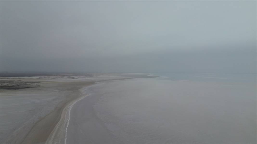 Tuz Gölü can çekişiyor! 130 bin futbol sahasından 13 bine düştü 23